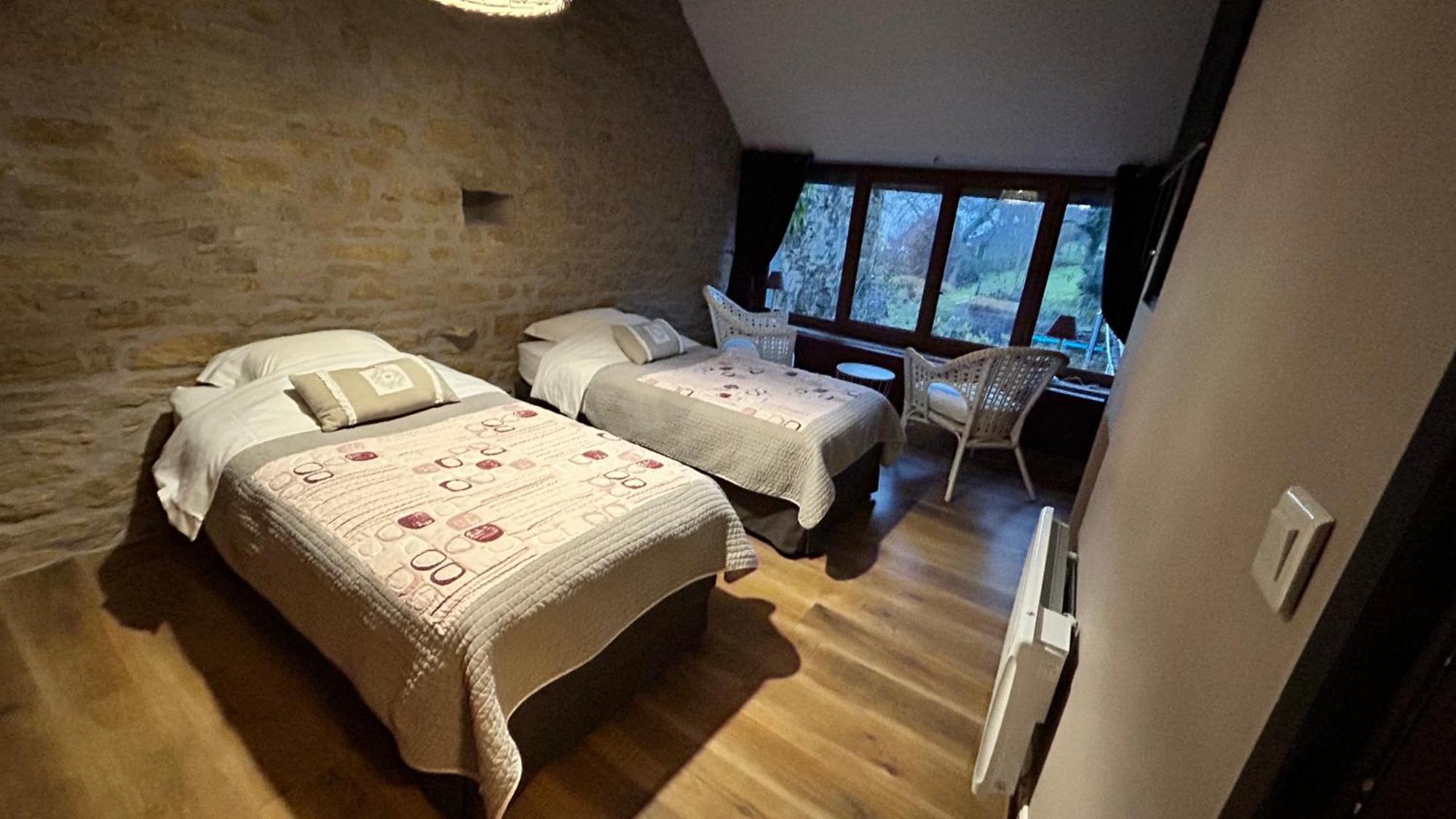 Le D'Tour Gourmand Toulouse-le-Chateau Exterior foto