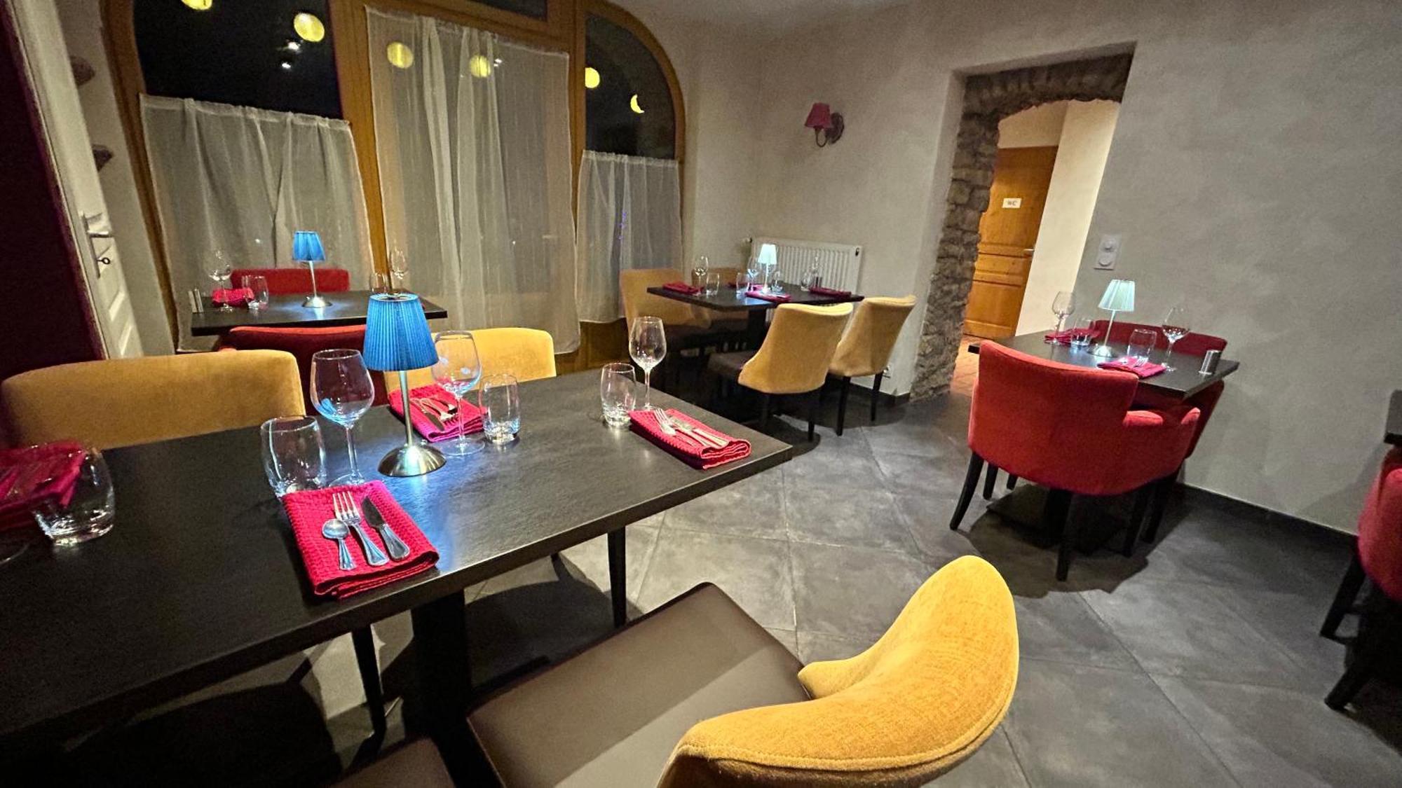 Le D'Tour Gourmand Toulouse-le-Chateau Exterior foto