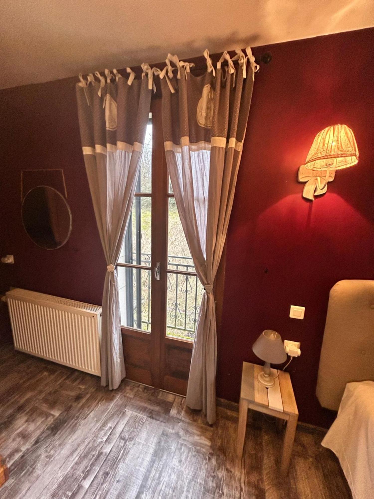 Le D'Tour Gourmand Toulouse-le-Chateau Exterior foto