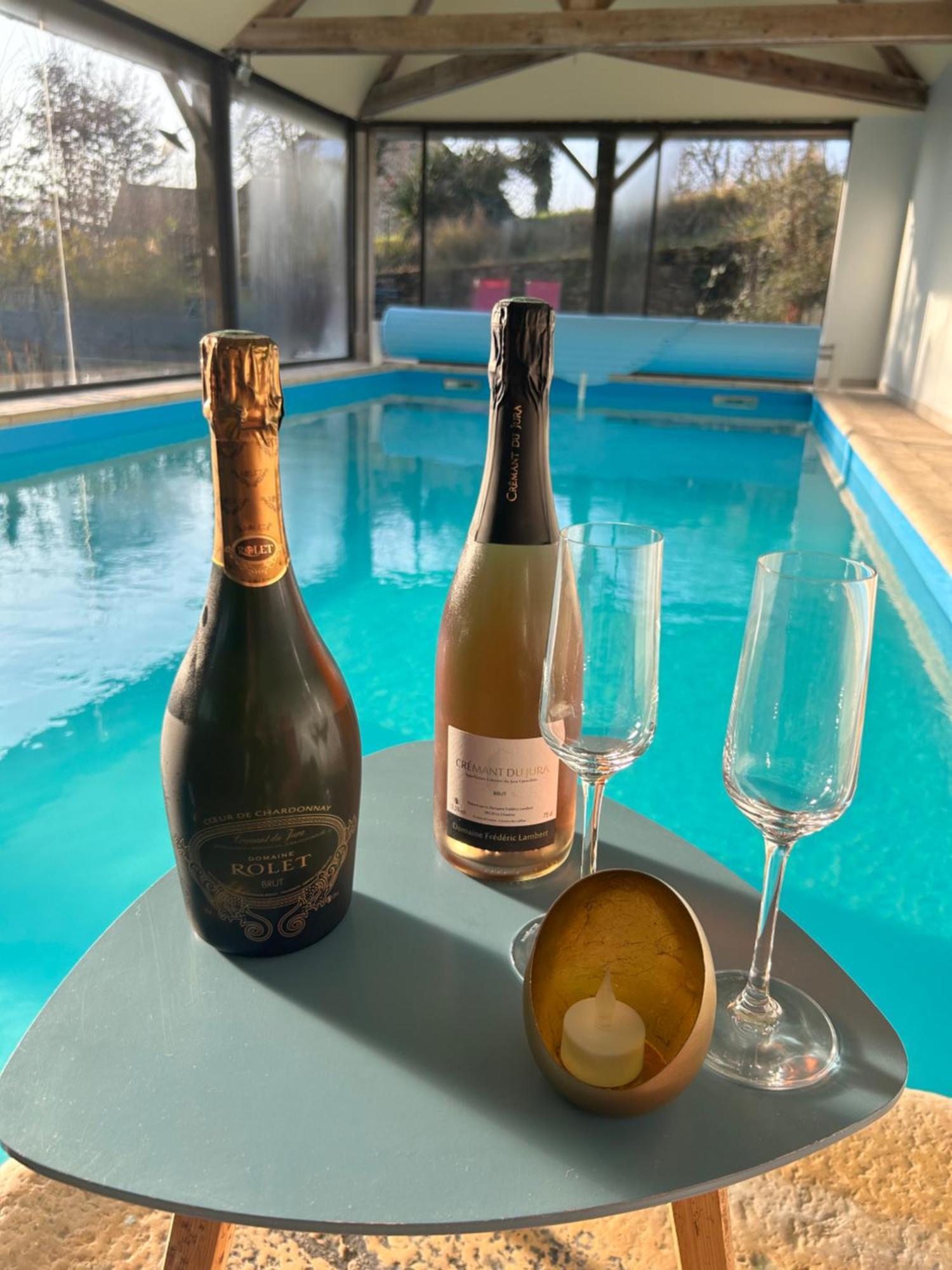 Le D'Tour Gourmand Toulouse-le-Chateau Exterior foto